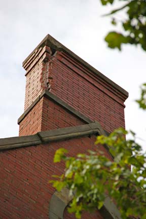 Arcadia Street building hit by lightning: Sent bricks flying