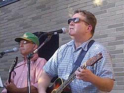 Rob Atterbury, right, and Bill Walczak perform as the Savin Hillbillies.