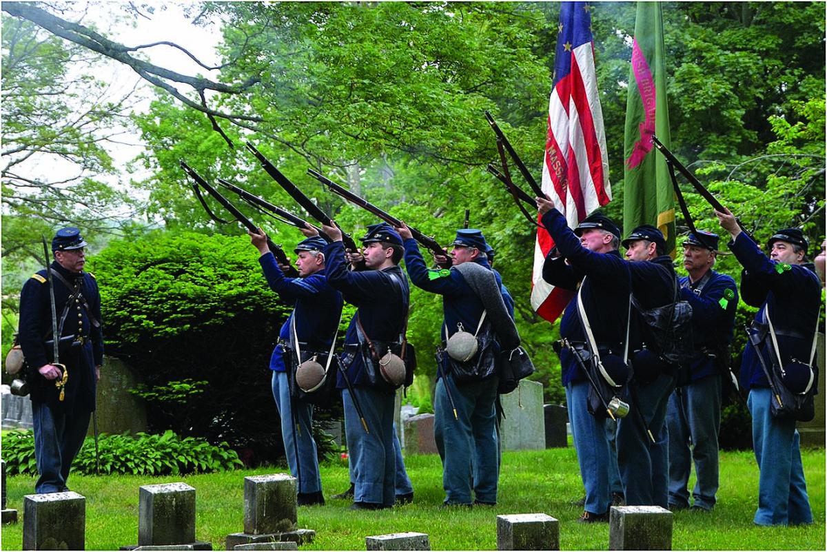 p15 Cedar Grove jump-memday 20-17 salute photo by Chrius Lovett.jpg