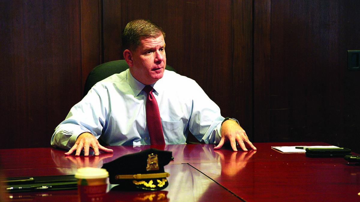 Violent Crime Mtg Mayor.jpg