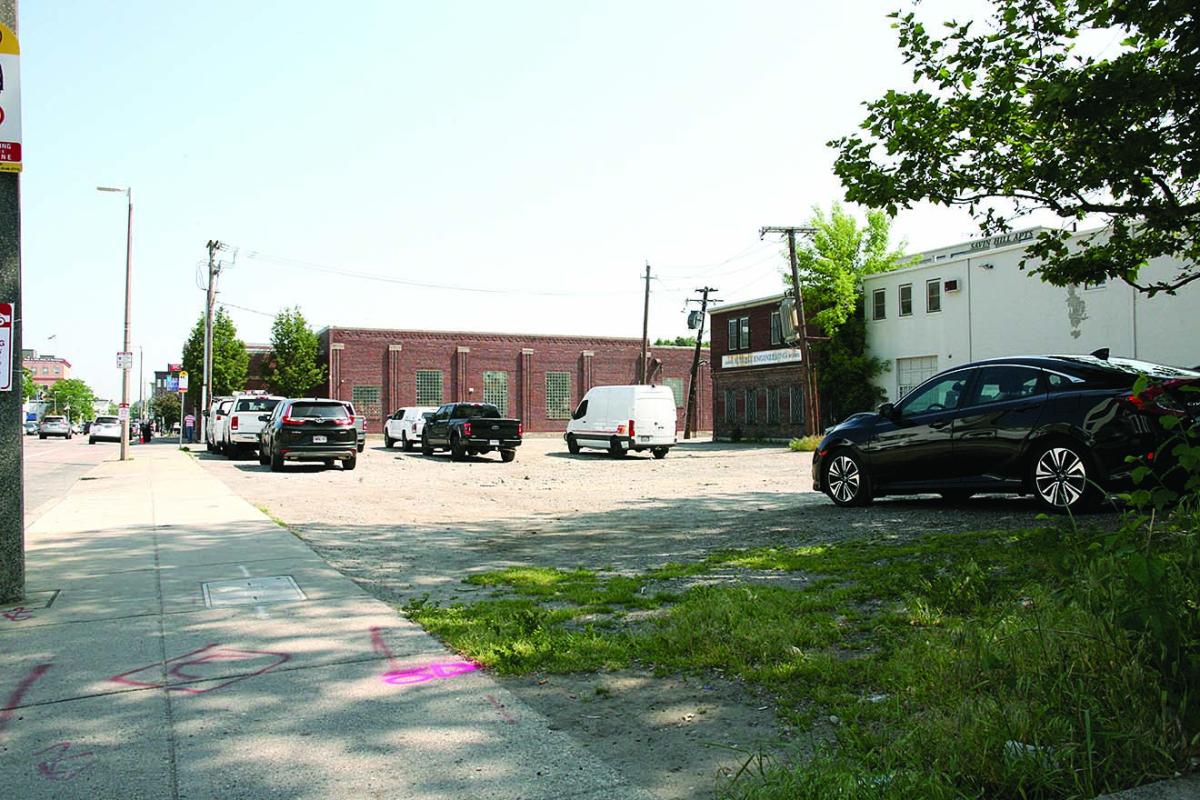 DotAveMunicipalParking1.jpg